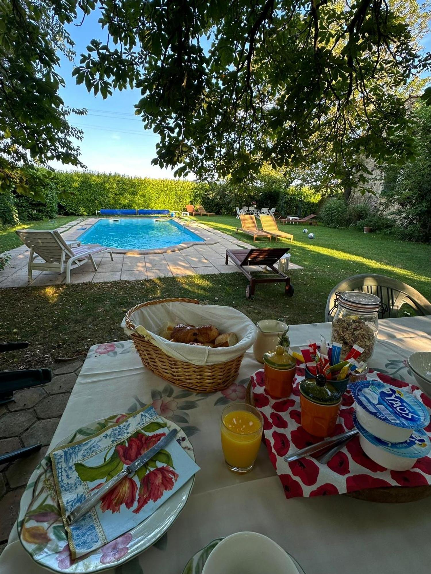 Chez Janie Hirst Daire Sauzet  Dış mekan fotoğraf